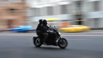 Скорость, стиль и свобода: эпический фотоотчет о байкерах на спортивных мотоциклах