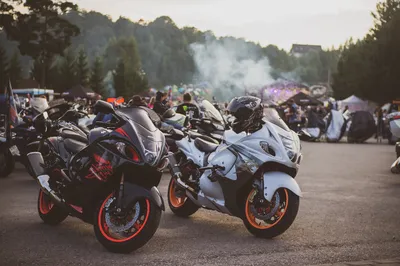 Фото байкеров на спортивных мотоциклах: потрясающие снимки в 2024 году