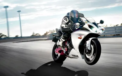 Уникальные фотки мотоциклистов на спортивных мотоциклах: фон на айфон в HD качестве