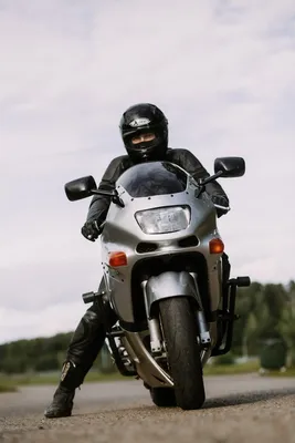 Отважные герои дороги: красочные фото на мотоциклах