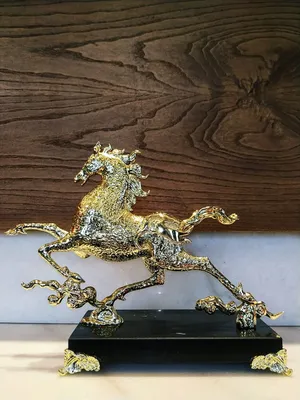 Фигура \"Конь бегущий\" бронза, 32х22см — купить в Элисте по цене 1490,0 руб  за на СтройПортал