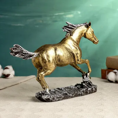 конь свободный бег в воде стоковое изображение. изображение насчитывающей  лошадиный - 245113829