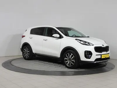 Белый Kia Sportage 2009 года с пробегом по цене 610 000 руб. в Новосибирске