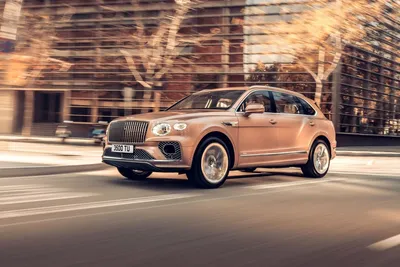 The Bentley Bentayga wants to be a Conti GT more than ever | Top Gear