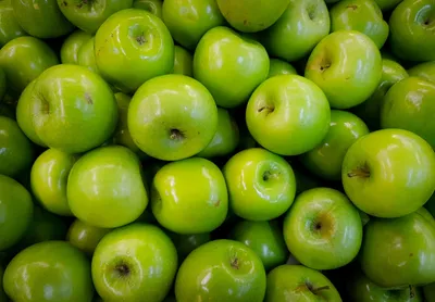 4K фото Берендеевы яблоки для скачивания