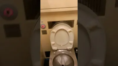 О туалетах в поездах | Пикабу