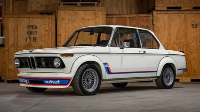 This Pristine 1974 BMW 2002 Turbo Is Heading to Auction – Robb Report