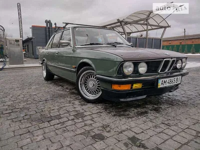 BMW 5 Series (E28) характеристики, двигатели, рестайлинг и комплектации