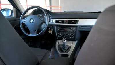BMW 3-Series 2007 года в Москве, BMW e90 320i 2007г, бензин, AT, 2 литра,  б/у, седан, серебристый, 549 тысяч руб.