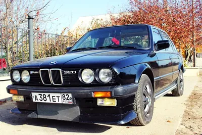 Купе BMW 3 серии 37 лет назад поставили в гараж: теперь оно стоит как новый  BMW M3 - читайте в разделе Новости в Журнале Авто.ру