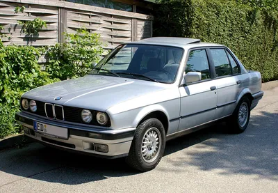BMW 3 Серії (E30) — Вікіпедія