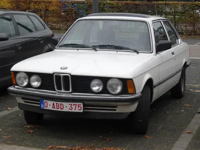 a beautiful [BMW 316] from 1982, doesn't get much better than that. :  r/spotted