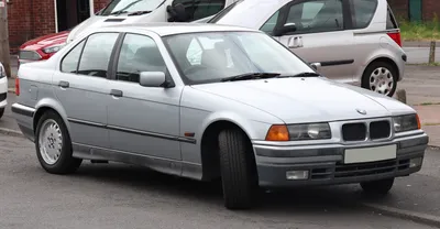 File:1996 BMW 316i SE 1.6.jpg - Wikipedia