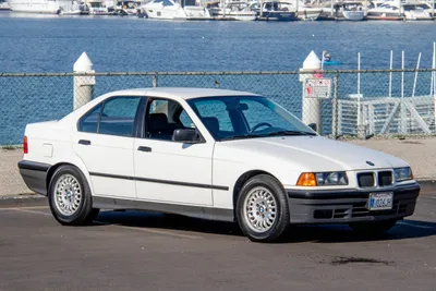 No Reserve: 1993 BMW 318i 5-Speed for sale on BaT Auctions - sold for  $5,750 on February 14, 2022 (Lot #65,760) | Bring a Trailer