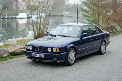 BMW M5 2 поколение (E34), Седан - технические характеристики, модельный  ряд, комплектации, модификации, полный список моделей, кузова БМВ М5