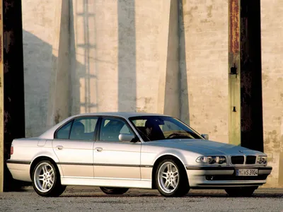 BMW e38 7 2001. Стоит ли брать? | Подержанные автомобили - YouTube