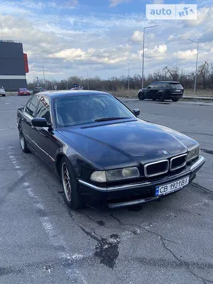 Штатные пороги на BMW 7 E38