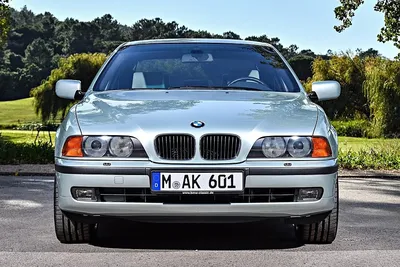 BMW E39 - ЗА ЧТО ЕЕ ВСЕ ЛЮБЯТ. ОБЗОР - YouTube