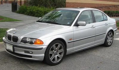 BMW 3 Серії (E46) — Вікіпедія