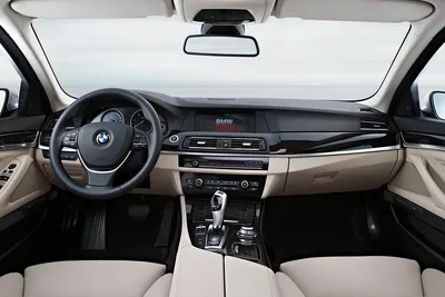 Купить БУ BMW 5 серии 2011 года с пробегом 245 000 км в Санкт-Петербурге -  цена 2149000 руб. у официального дилера КЛЮЧАВТО
