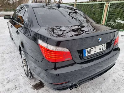 Взять напрокат BMW 525 (БМВ) чёрного цвета