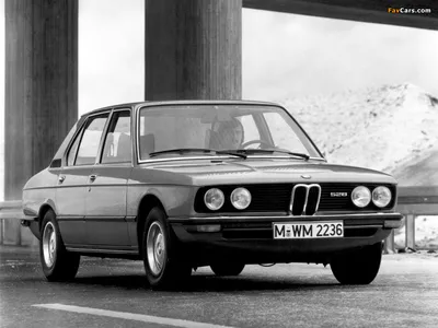 BMW 528 (E12) (05/2023).