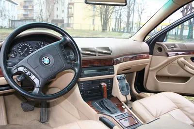 2013 BMW 528 Safety Features - Autoblog