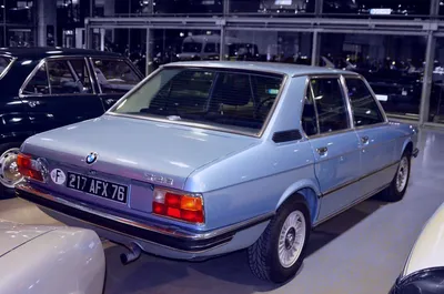 BMW 528 E12 (1976) | 165 PS @ 5800 rpm 238 Nm @ 4000 rpm six… | Flickr