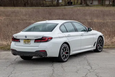 2021 BMW 540i xDrive review: Riding the line between sharp and soft - CNET