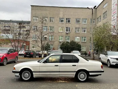 Обнаружена уникальная BMW 7 Series с мотором V16 – Автоцентр.ua