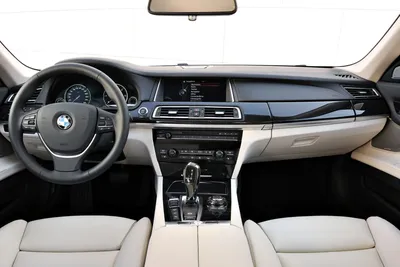 BMW 5-й серии превратили в 720-сильный электрокар - читайте в разделе  Новости в Журнале Авто.ру