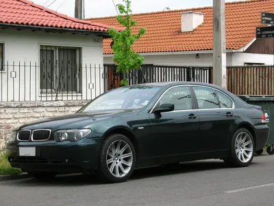 File:BMW 745i 2003 (13299213594).jpg - Wikimedia Commons