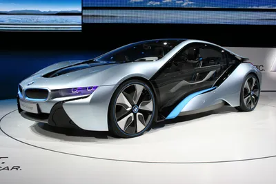 The futuristic BMW i8 looks even better as a convertible - The Verge
