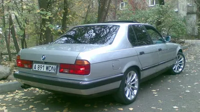 BMW E32 - классический Баварский флагман. - YouTube