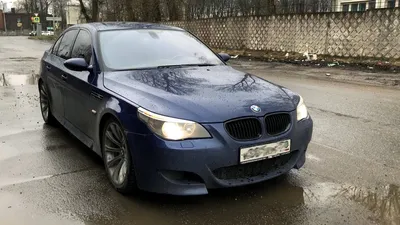 Участник белорусского клуба BMW Е60 оригинально сделал предложение девушке