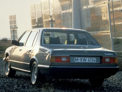 Вспрянув ото сна: опыт владения BMW 728i E23 - КОЛЕСА.ру – автомобильный  журнал