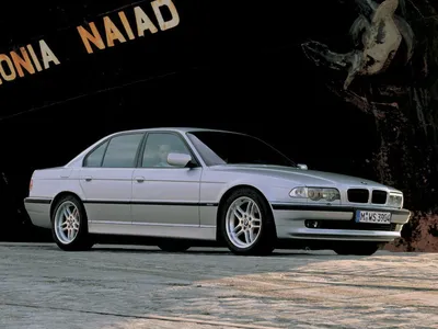 Размеры и вес БМВ 7 серии. Все характеристики: габариты, длина, ширина,  высота, масса BMW 7 серии в каталоге Авто.ру