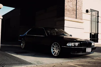 BMW E38. Люксовый седан со спортивным характером. | Полный бак | Дзен