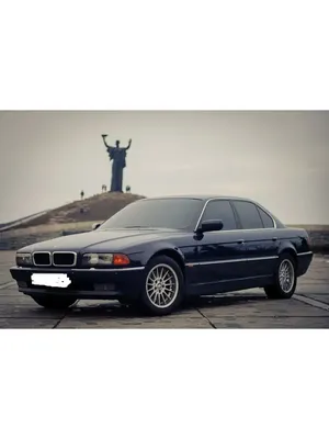 BMW 7-Series E38 - Long