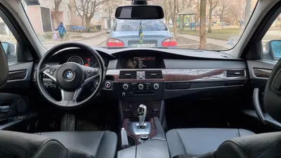 Купить б/у BMW 5 серии V (E60/E61) 550i 4.8 AT (367 л.с.) бензин автомат в  Москве: чёрный БМВ 5 серии V (E60/E61) седан 2006 года на Авто.ру ID  1044152013