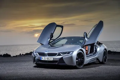 Обновленный гибрид BMW 7-й Серии: 5 секунд до \"сотни\" и 2 литра топлива на  100 км