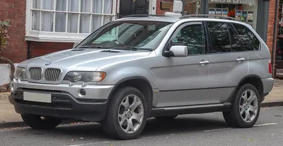 2004 BMW X5 4.4i First Look