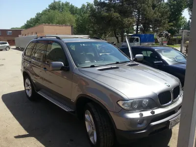 BMW X5 4.8is (2004) - picture 8 of 29