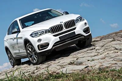 2015 BMW X6 xDrive50i First Drive