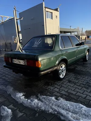 Купить б/у BMW 3 серии II (E30) 320i 2.0 MT (129 л.с.) бензин механика в  Брянске: чёрный БМВ 3 серии II (E30) универсал 5-дверный 1988 года на  Авто.ру ID 1116697206