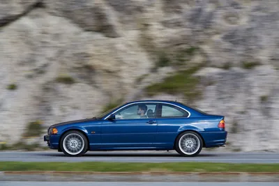 Тройка\", \"хулиганка\", \"крыса\": легендарной BMW 3-series исполнилось 40 лет!  - Tchk.lv