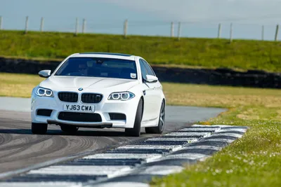 BMW M5 review - prices, specs and 0-60 time | evo