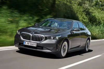 Представлена новая «пятерка» BMW: она стала более «итальянской»