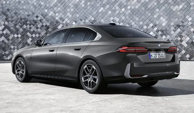 BMW представила новый седан 5-Series с электроприводом :: Autonews