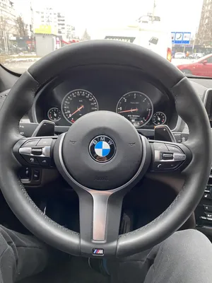 BMW 5-series G30 Перетяжка руля и клаксона